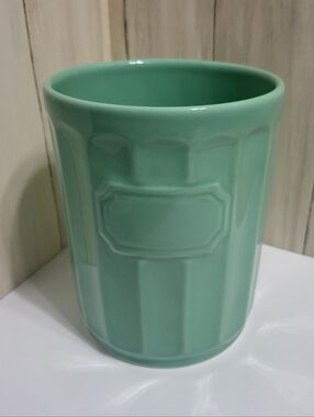 Green Sur La Table Kitchen Utencile Holder